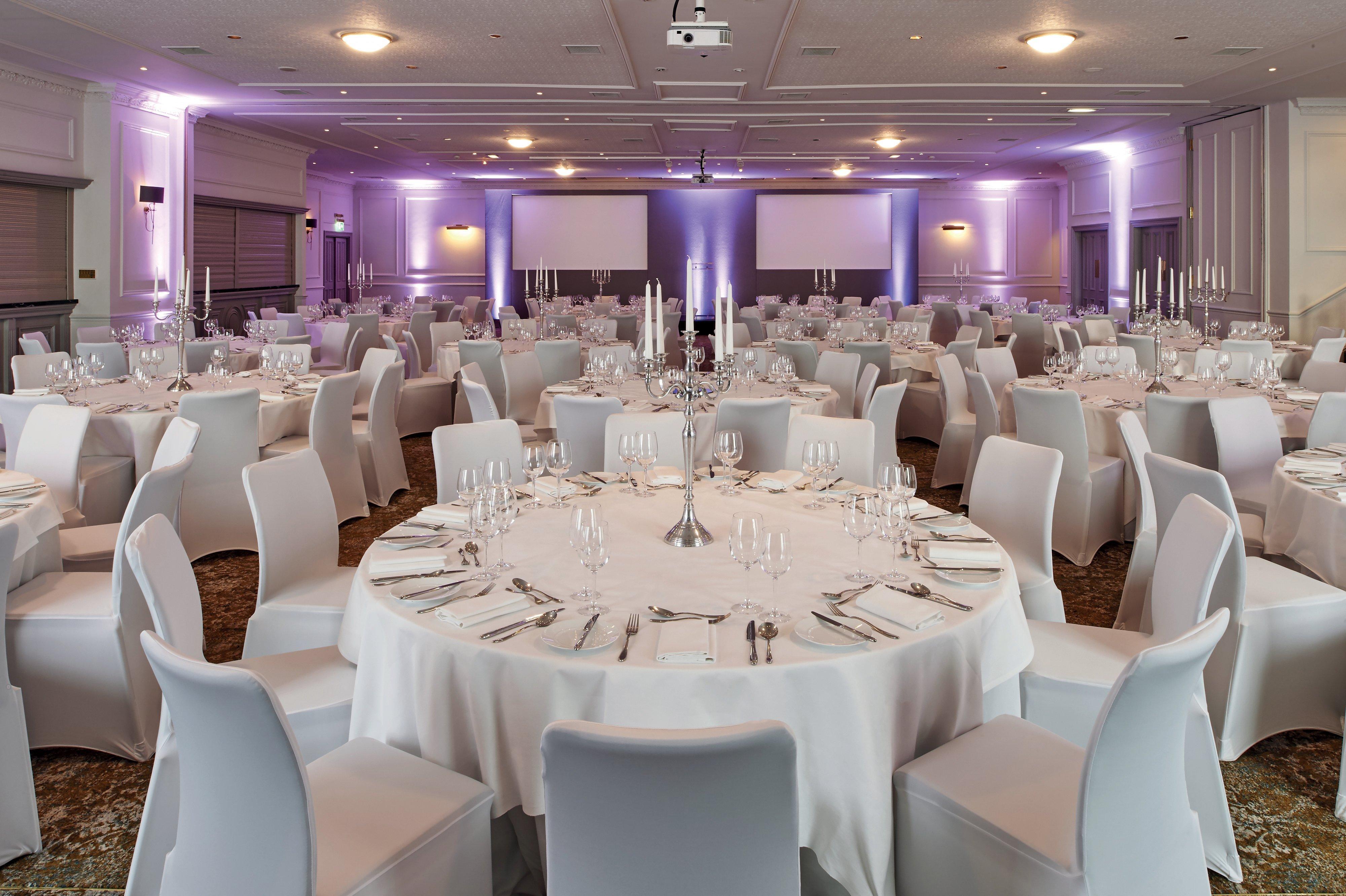 Kimpton Charlotte Square By Ihg Hotel Edinburgh Eksteriør billede The ballroom at the Royal Station Hotel