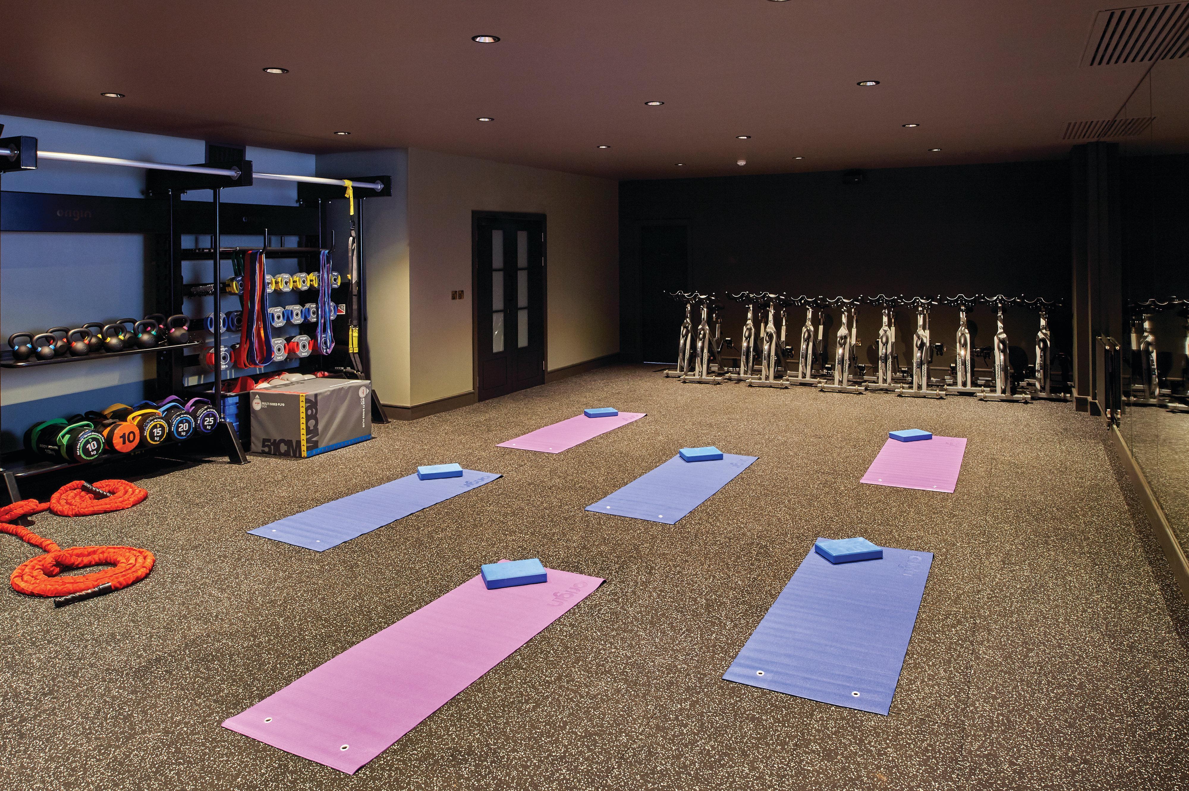 Kimpton Charlotte Square By Ihg Hotel Edinburgh Eksteriør billede The fitness centre at the hotel