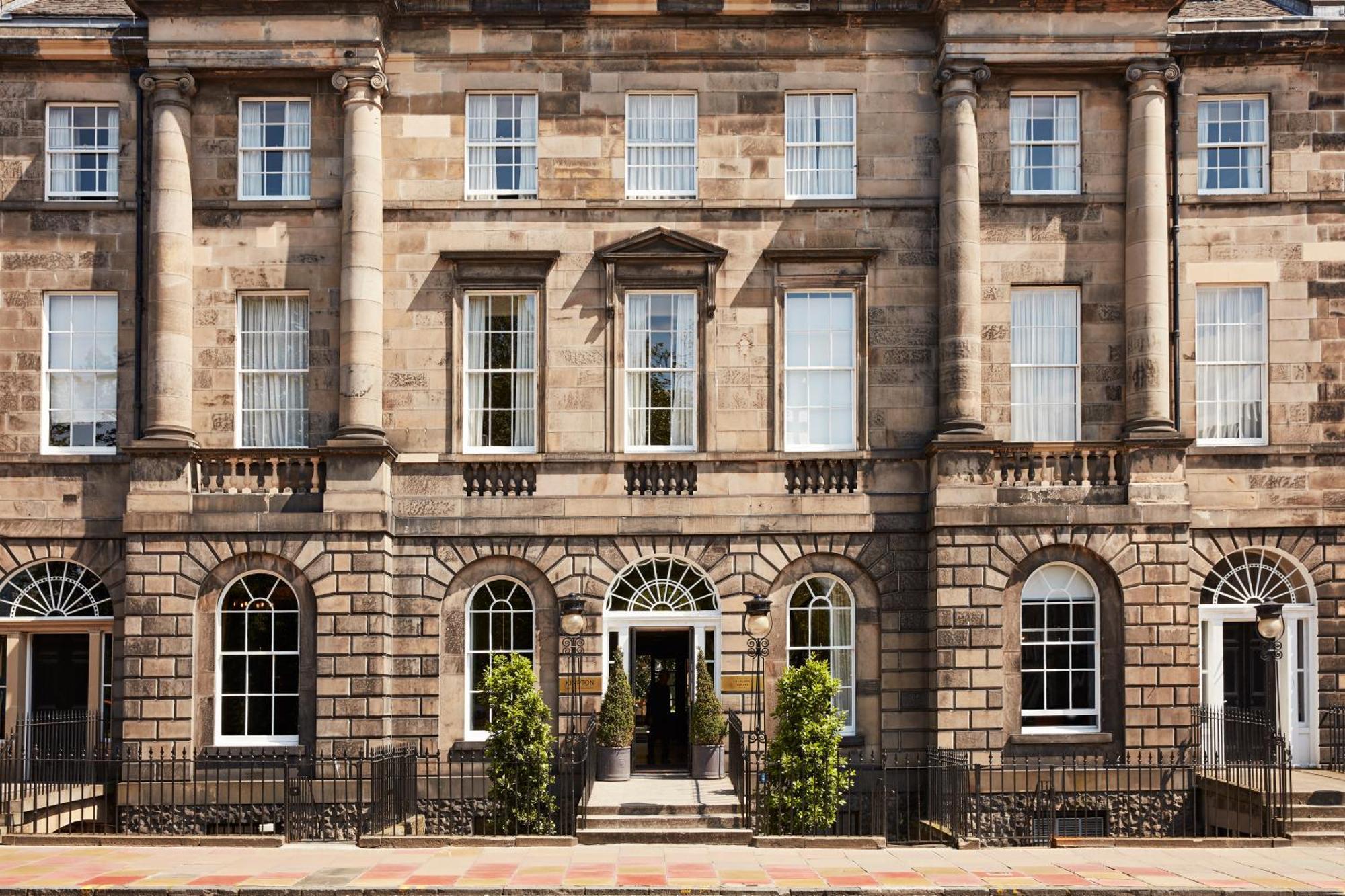 Kimpton Charlotte Square By Ihg Hotel Edinburgh Eksteriør billede The Edinburgh Academy
