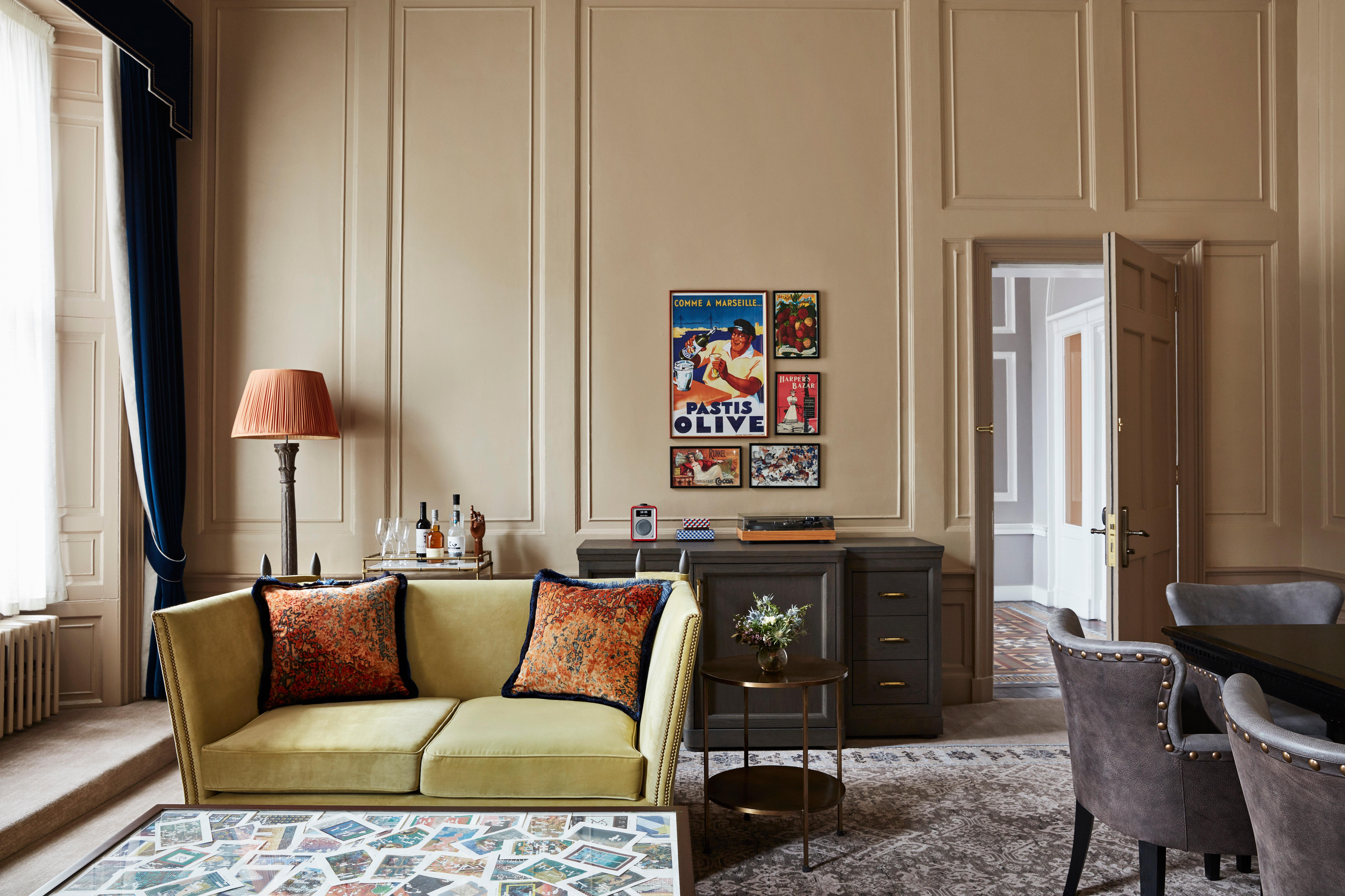 Kimpton Charlotte Square By Ihg Hotel Edinburgh Eksteriør billede Interior of the 2018 London showroom