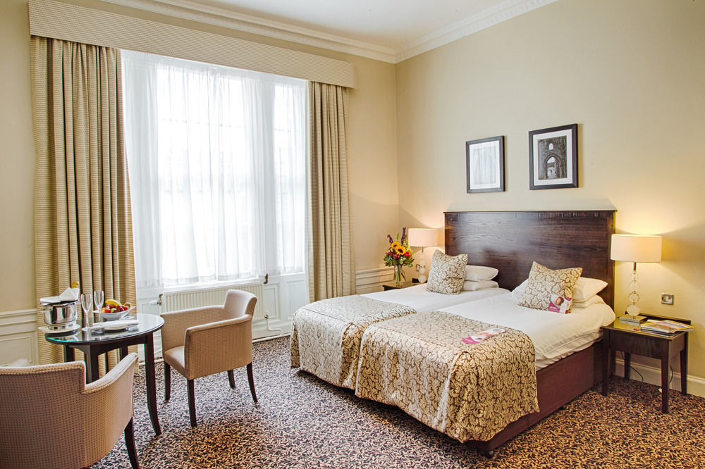 Kimpton Charlotte Square By Ihg Hotel Edinburgh Eksteriør billede A room at the hotel